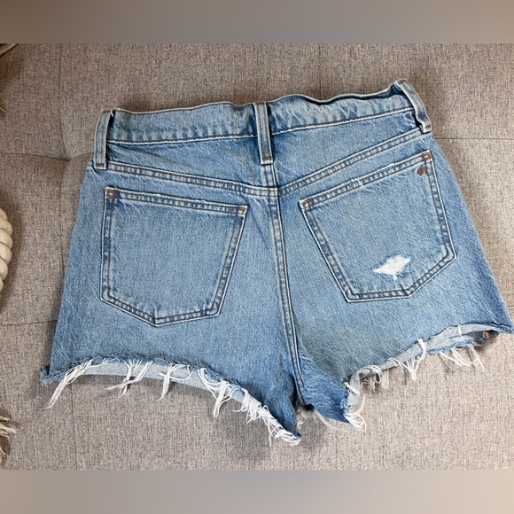 Madewell Denim Shorts: Side Slit Edition Size 25 - Picture 3 of 5